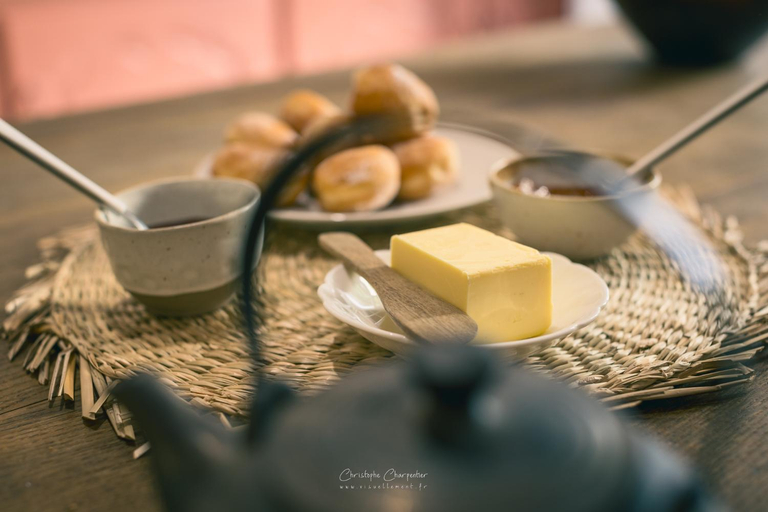 Food & Drinks 5, Le Prieure Sainte Croix, Vienne