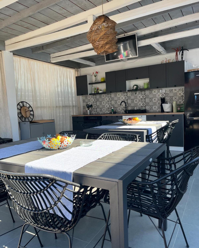 Food & Drinks 2, Vila Blanc, Costinesti