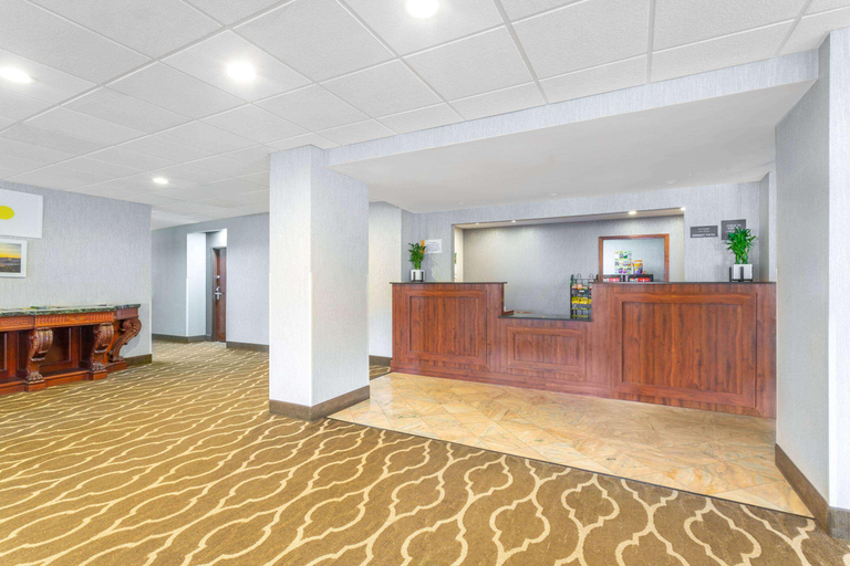Public Area 3, Days Inn by Wyndham Blairsville, Indiana