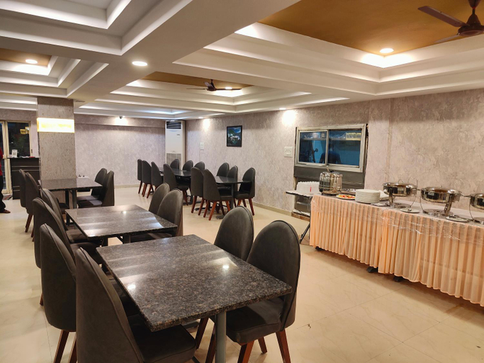 Others 5, Hotel Geetha International, Thoothukkudi