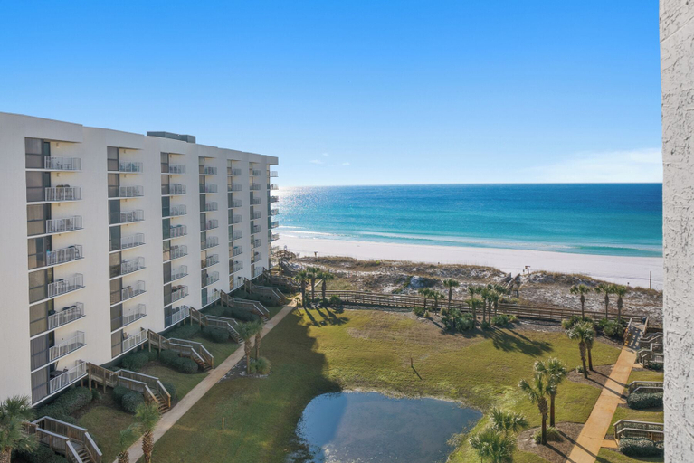 Exterior & Views 2, Mainsail 278, Walton