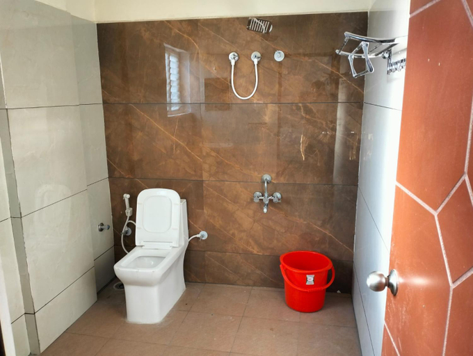 Bathroom, Amma Inn Elegance Luxury Suites and Apartments, Mysore