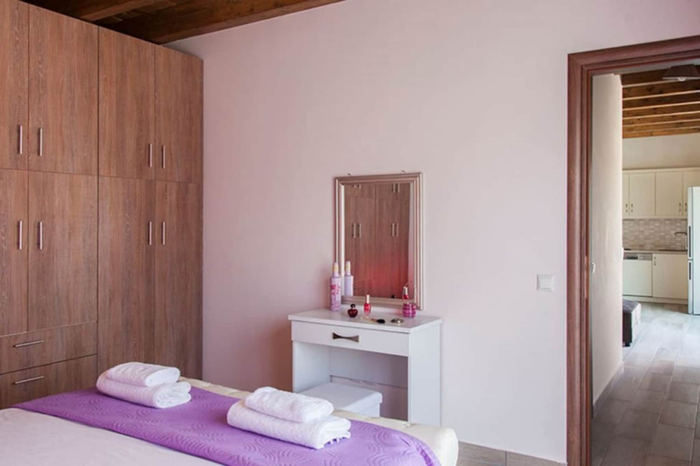 Room 4, Villa Manos in Ligia, Ionian Islands