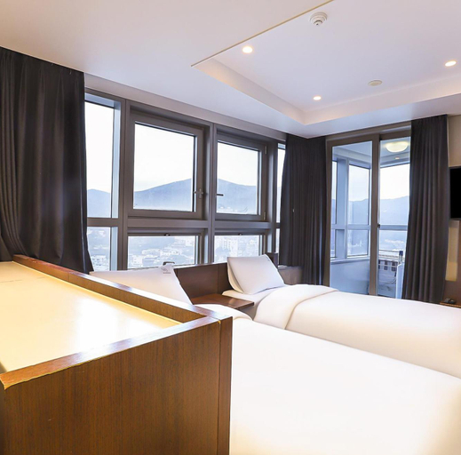 Bedroom 2, WResidenceHotelHaeundae, Haeundae