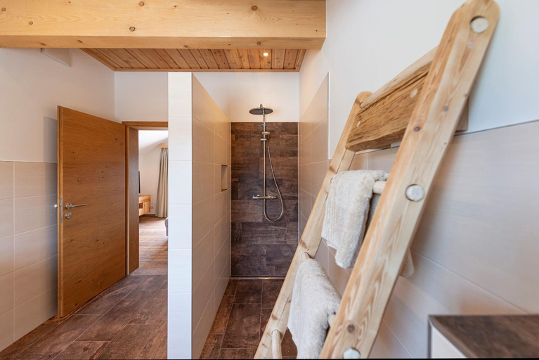 Bathroom 2, Beim Schwarzmarl - Your Austrian Home, Liezen