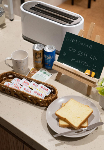 Food & Drinks 5, SSH Lk hostel, Jongno