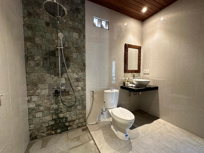 Bathroom 3