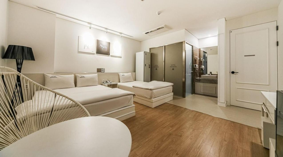 Bedroom 7