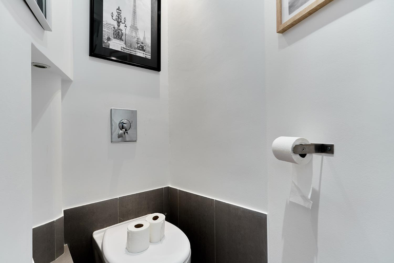 Bathroom 3, Residence Tour Eiffel by Studio prestige, Paris