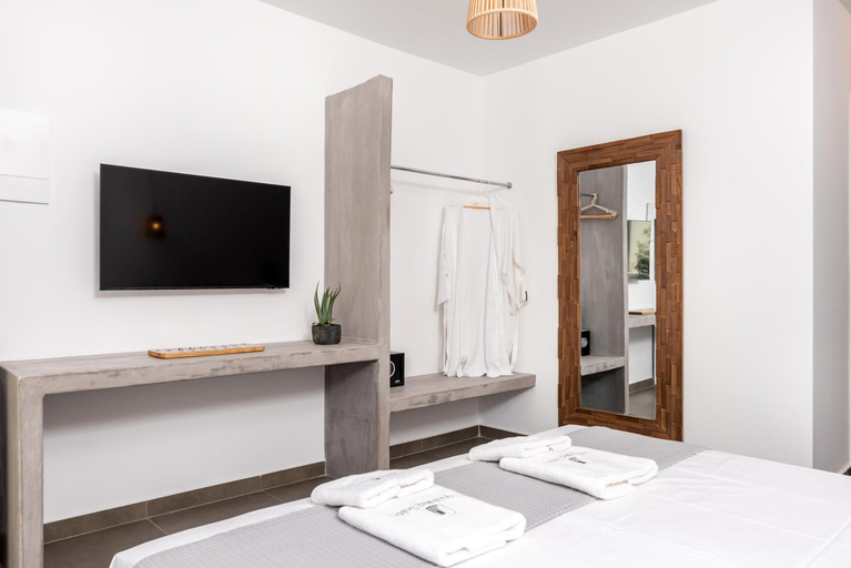 Bedroom 4, AquaLung Suites, South Aegean