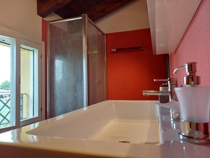 Others 2, B&B QuattroL, Modena