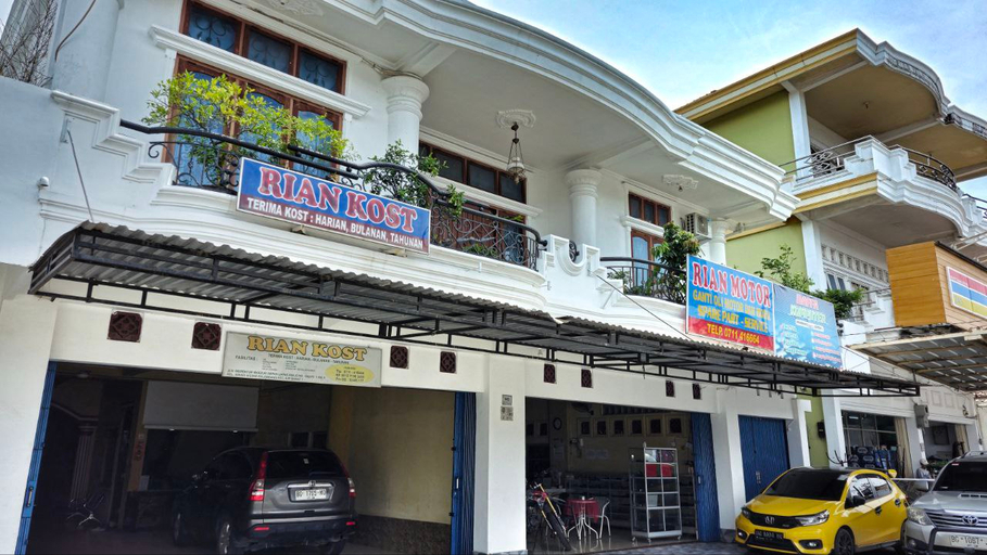 Exterior & Views 3, Rian Kost Kos Harian Penginapan Pusat Kota Palembang, Palembang