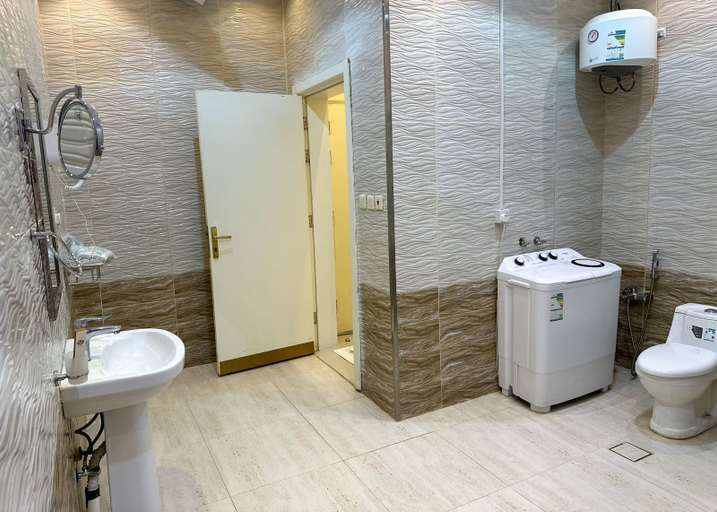 Bathroom 4, Aknan Serviced Apartments 1, Riyadh