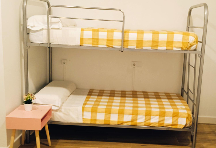 Others 5, HOSTEL COSTA-LUZ Bejar 28-30, Huelva