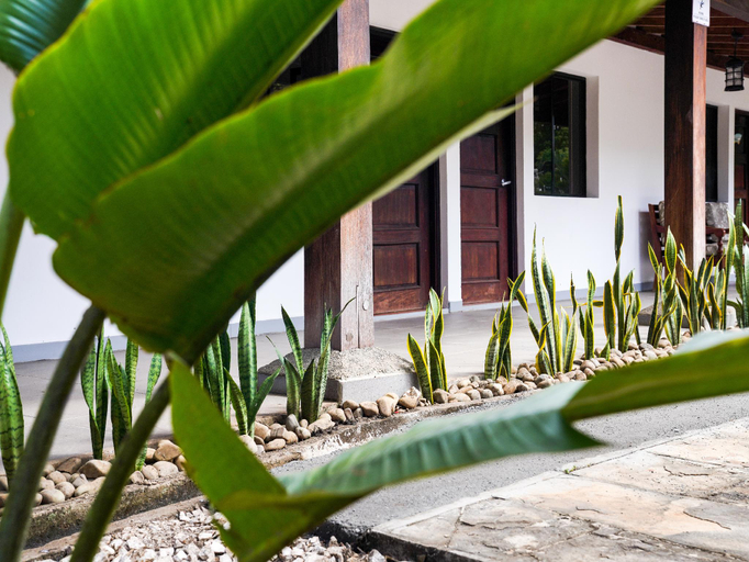 Exterior & Views 1, Ingigante Hotel, Tola