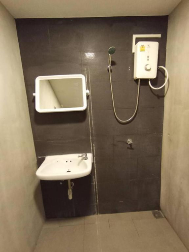 Bathroom 6