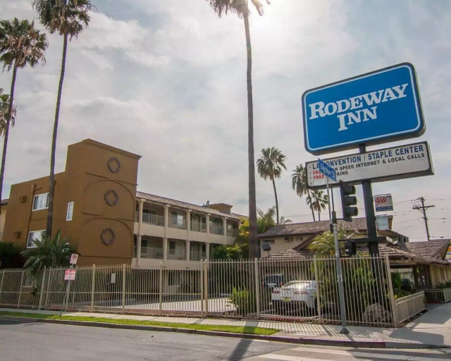 Exterior & Views 2, Rodeway Inn Los Angeles Convention Center, Los Angeles