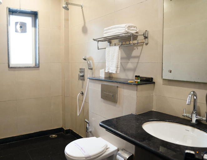 Bathroom 5, Vrinda Anandam Resort, Mathura