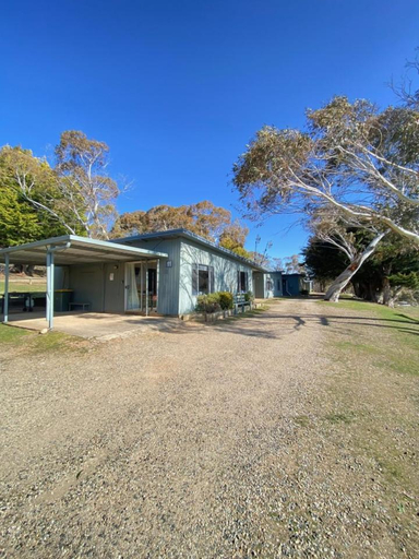 Exterior view 2, Anglers Reach Lakeside Village, Snowy River