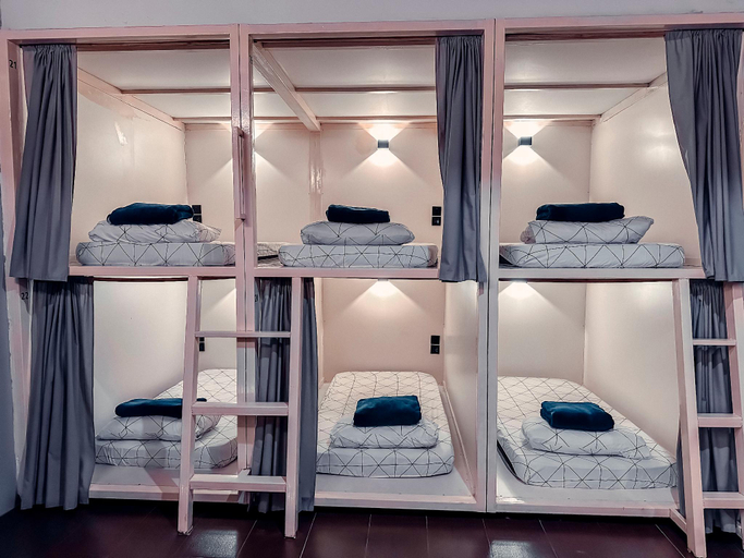 Bedroom 24