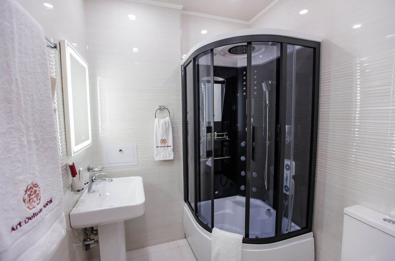 Bathroom 3, Art Deluxe Hotel, Tashkent City