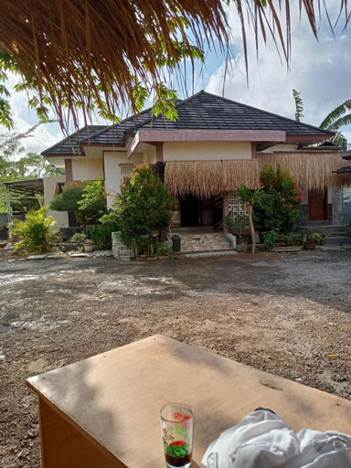4, BALE oyan, Lombok
