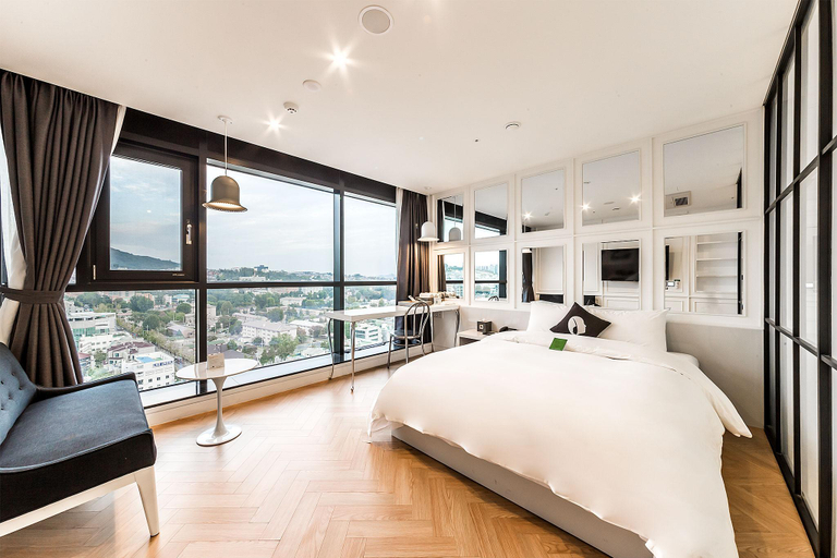Bedroom 10