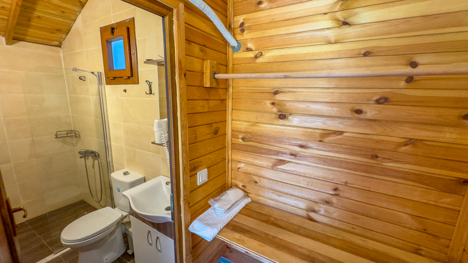 Bathroom 3, Gai̇a Bungalow, Ayvalık