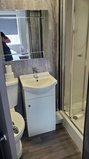 Others 2, Leecliff Guest House, Blackpool