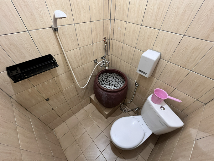 Bathroom 5, New Panjang Jiwo Syariah Resort, Bogor