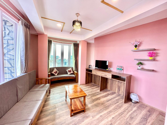 Others 5, Yepplo's King Size Suite Room with Mountain View, Darjiling