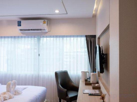 Bedroom 11