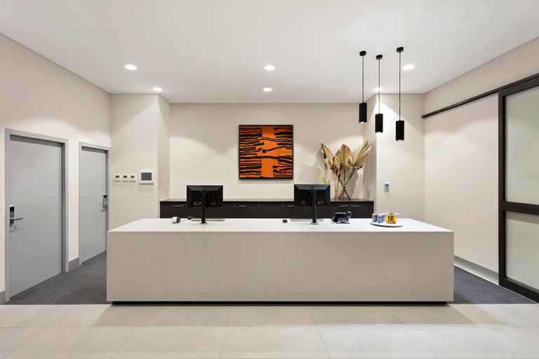 Public Area 5, Quest Orange, Orange