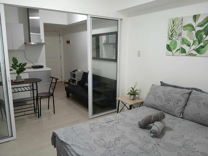 Others 3, Azure Residences Condominium, Parañaque