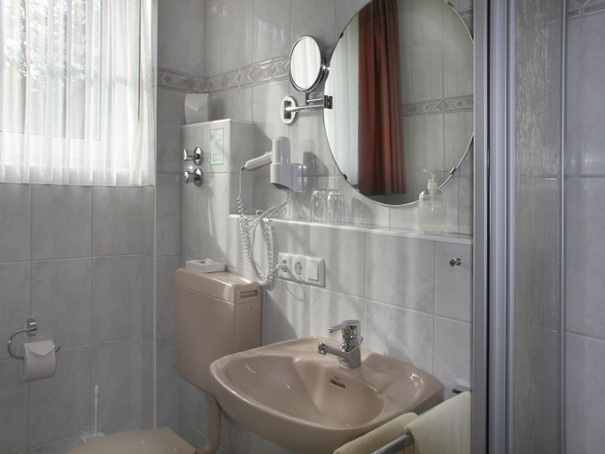 Bathroom 5, Gasthof Rossle, Breisgau-Hochschwarzwald