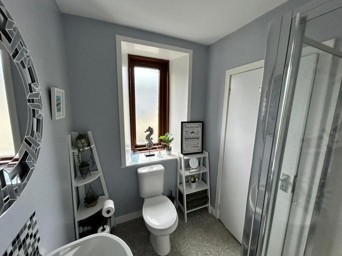 Bathroom 3, St Duthus Hotel, Highland