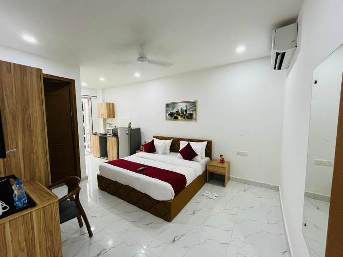 Bedroom 2, The Lodgers Studio Apartment Infront of Artemis Hospital Gurugram, Gurgaon
