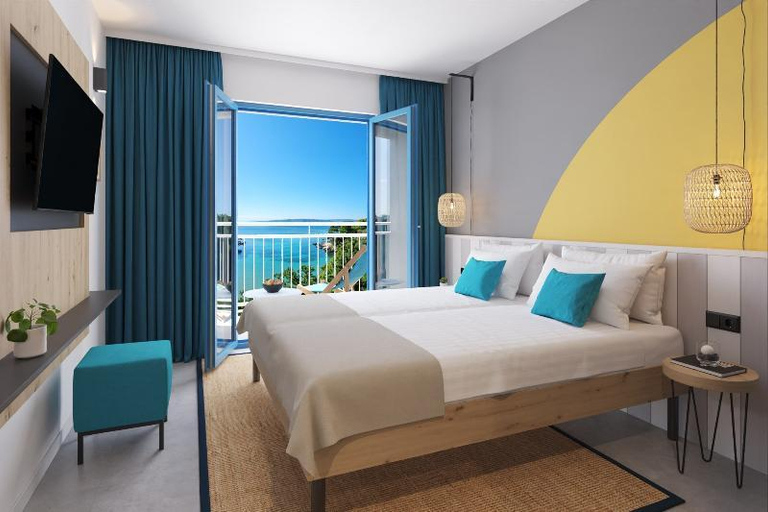Bedroom 3, Koralj Sunny Hotel by Valamar, Krk