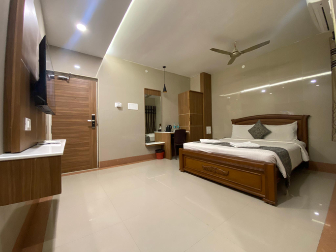 Bedroom 13
