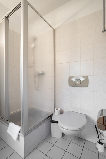 Bathroom 7