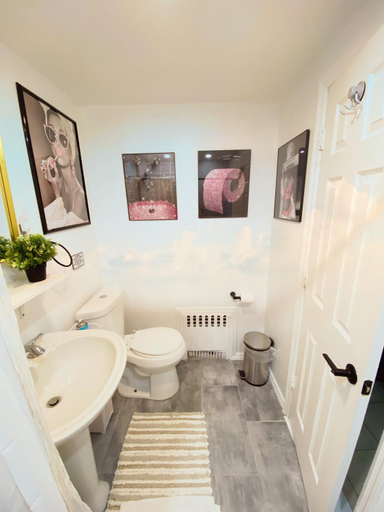 Bathroom 2, Private Room A-KING BED-12Mints NYCity Times Square, Hudson