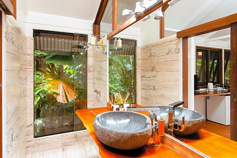 Bathroom 3, Daintree Wilderness Lodge, Douglas