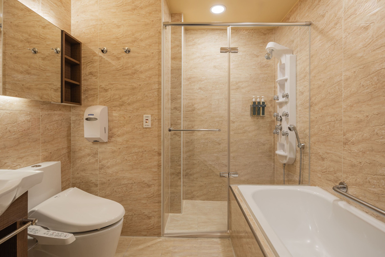 Bathroom 5, Kindness Hotel Hualien Main Station, Hualien