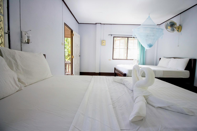 Bedroom 2, Khaosok Palmview Resort, Phanom