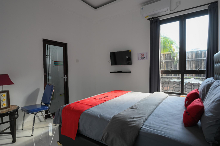 Bedroom 8