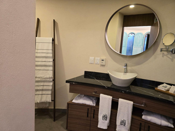 Bathroom 2, Castello di Carlo - Suite Carlo VII, Huejotzingo
