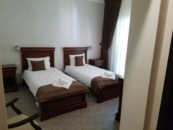 Others 5, VILA DOBRU, Slanic-moldova