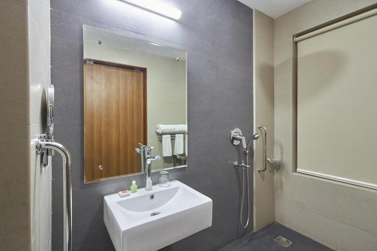 Bathroom 4, Saugandhika Residency, Alappuzha