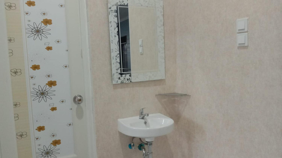 Bathroom 4
