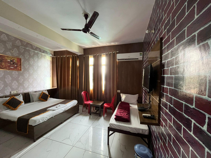 Bedroom 2, Blizz Stayz - Trishul Express, Hardwar